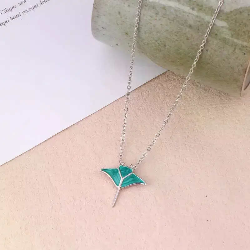 Ocean Blue Manta Pendant Necklace For Women Fashionable Cute Design Daily Wear Jewelry Gift