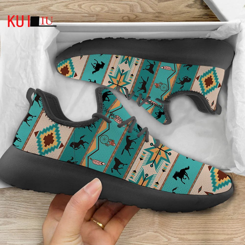 

KUILIU Retro Ethnic Tribal Men's Running Shoes Mesh Knitting Brand Designer Sports Shoes Women Lightweigh Breathable Sneakers