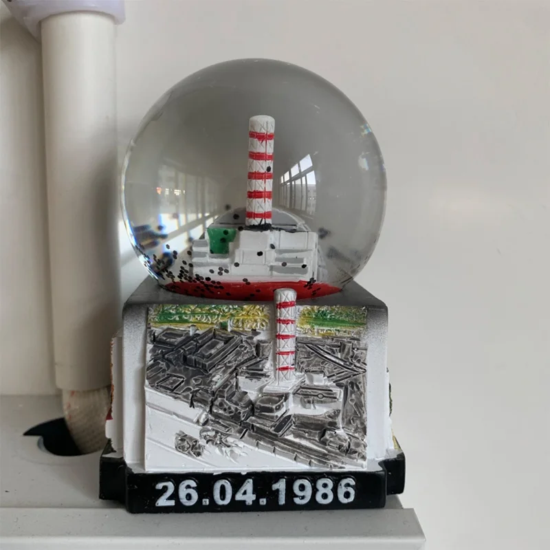 Boule à Neige Tchernobyl commémorative - Date 26.04.1986