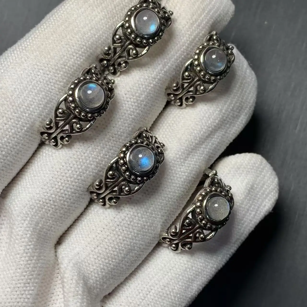 VINTAGE  ROUND BLACK METAL Natural Moonstone Ring Adjustable Female Jewelry for Women Gift Wholesale High Quality Fine