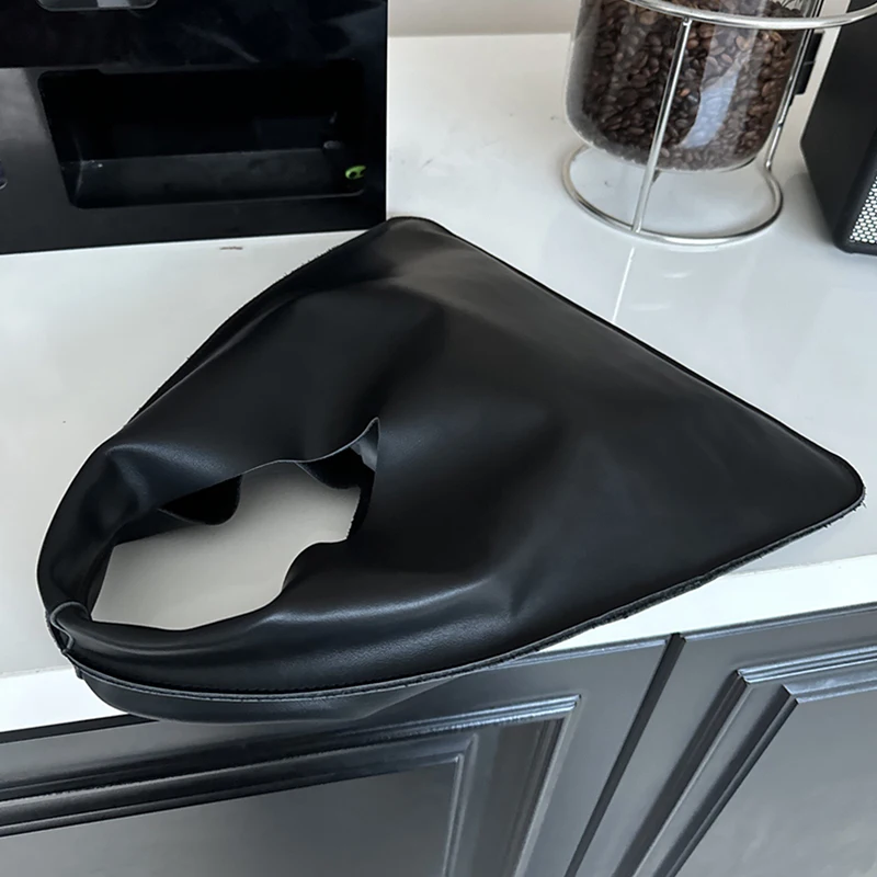 Ladies Designer New Soft PU Leather Dumpling Bag Fashion Leisure Versatile Handbag Armpit Underarm Shoulder Bag