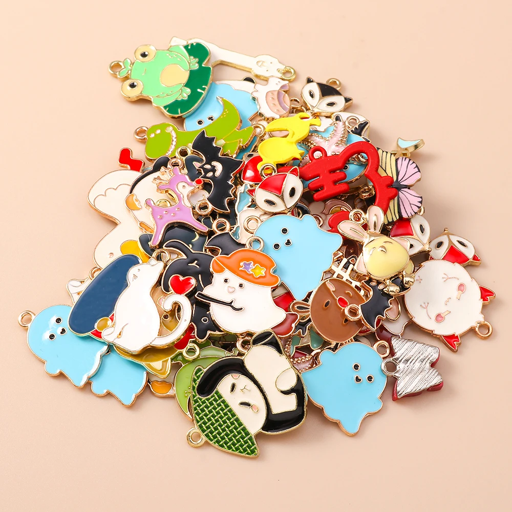 Leslie 10 Stück Emaille Tier Charms Panda Katze Ente Frosch Pinguin Anhänger für Schmuckherstellung DIY Halsketten Ohrringe Schmucksuche