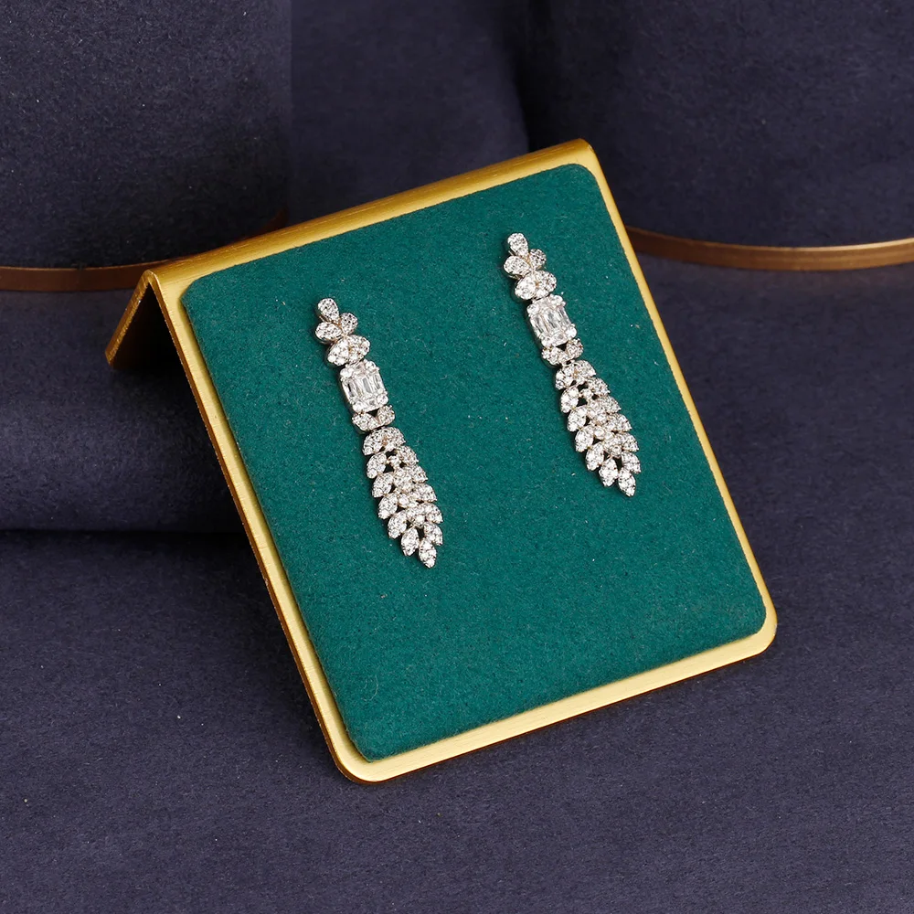 JEWEL Luxury Fascinating Design Four-piece Set Fashion