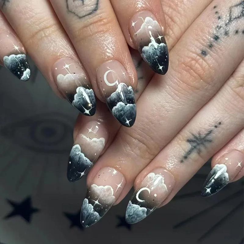 Halloween Fake Nails Mit Spinnennetz-Design – 24-teilig Mit Kristall-Details – Wiederverwendbare Nagelkunst