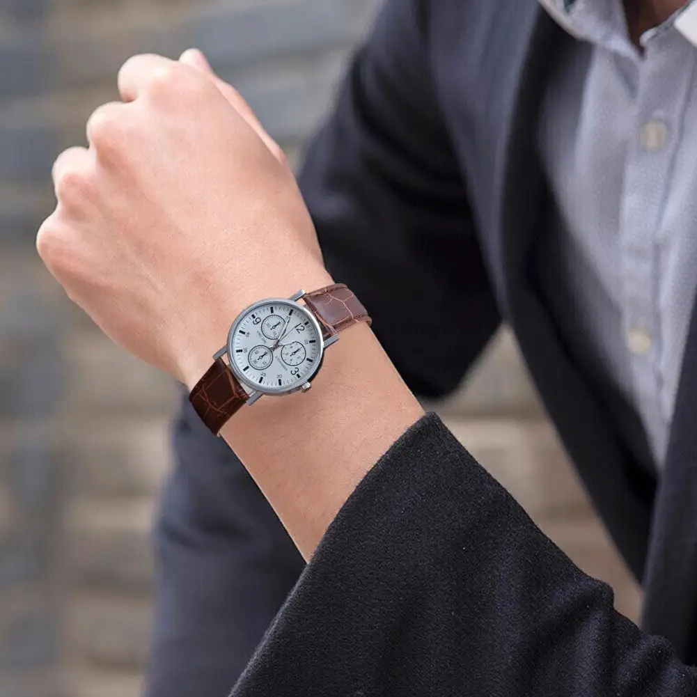 Men Quartz Watch Adjustable Strap
