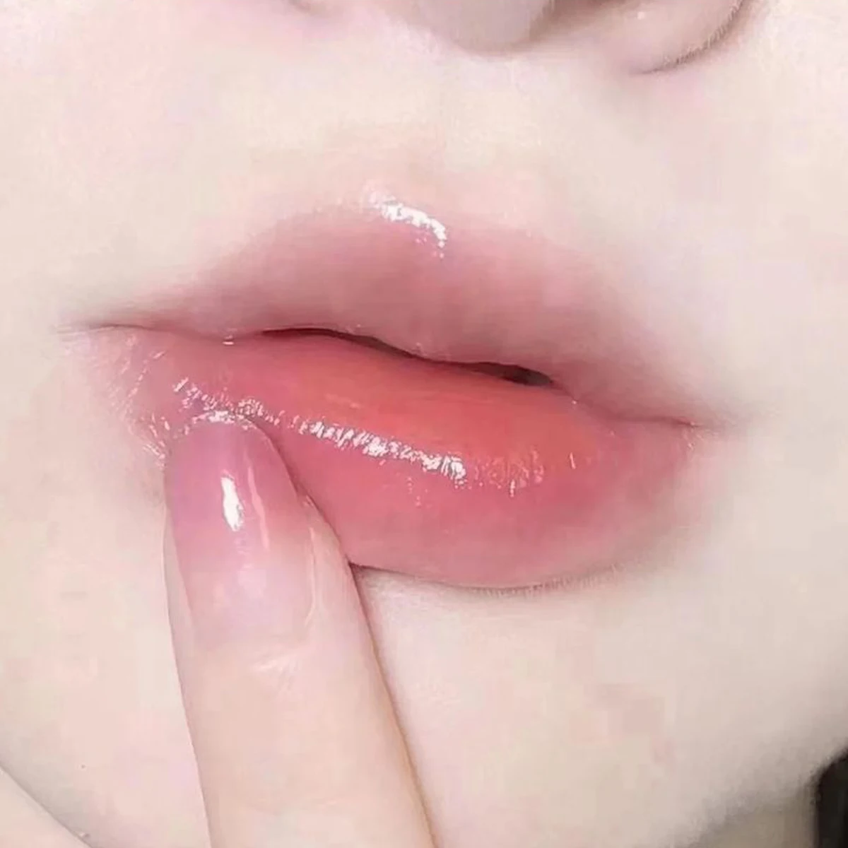 Lip Plump Serum Increase Lip Elasticity Reduce Fine Line Instant Volumising Repair Moisturize Gloss Sexy Beauty LipCare Makeup 2