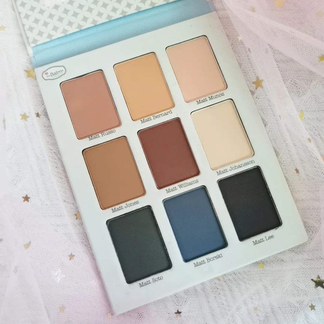 9 Colors Matte Eyeshadow Palette Highly Pigmented Long Lasting Matte Nude Shimmer Eyeshadow Pallet Makeup Palette