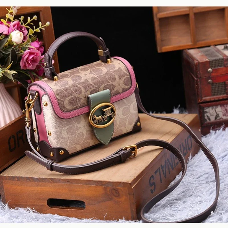 

﻿2024 New Women's Small Square Handbags with European and American Fashion Design, Niche Single Shoulder Diagonal Cross Bag