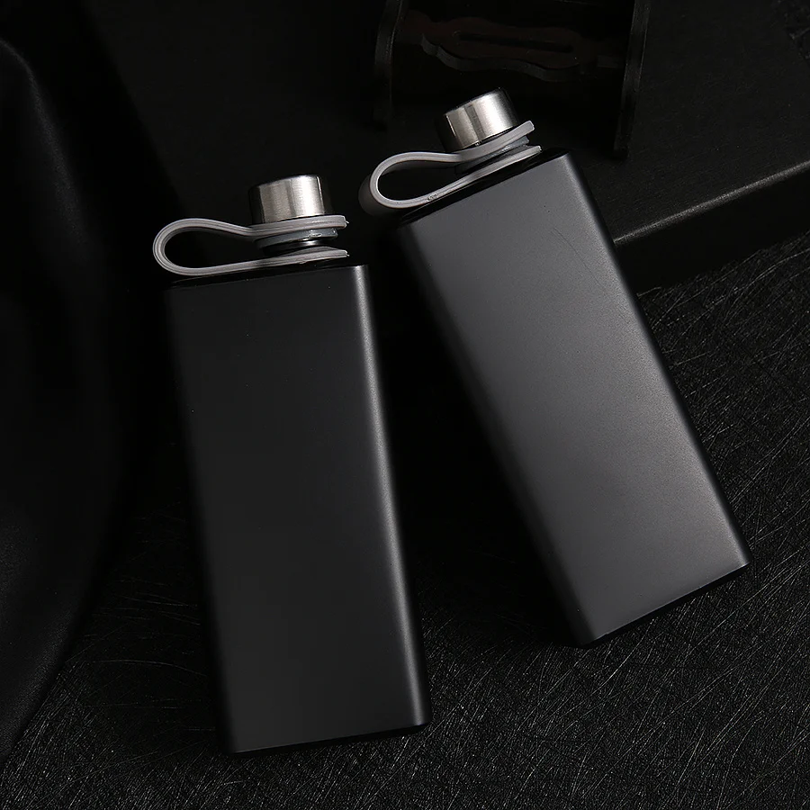 

7oz/9oz Faux Leather Flask, Stainless Steel Square Flask, Best Man Hip Flask, Novelty Love Expression Gift For Family, Friends,