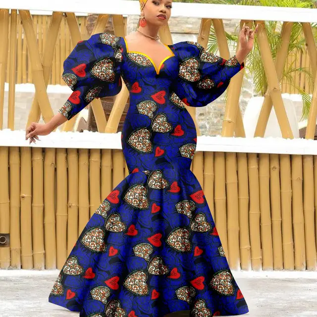 Amarachi Bob Sleeve Deep V-Neck Print Outfit