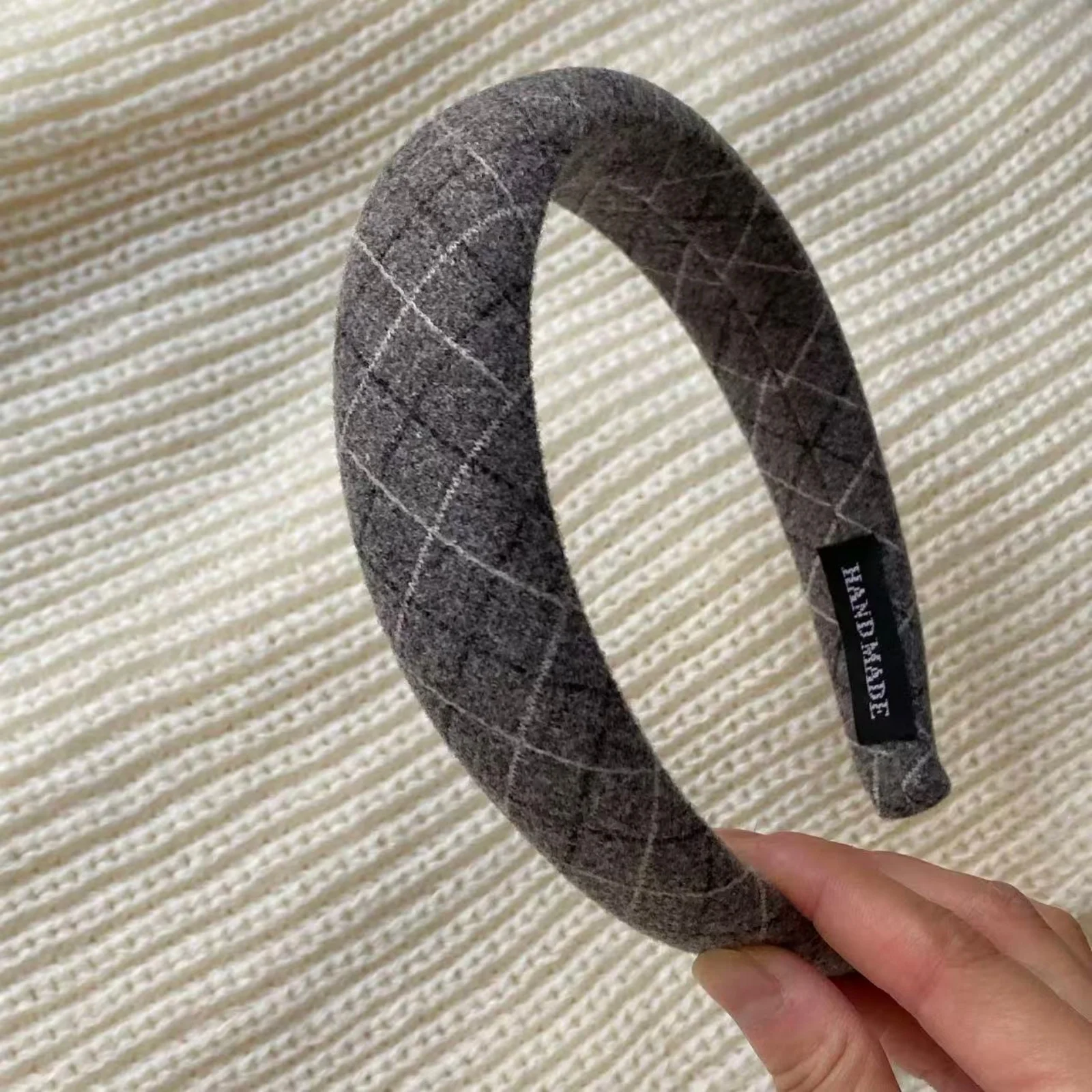 1PC Autumn Winter Gray Headbands, Woolen Heart & Plaid Pattern Hair Bands For Women, Wide Soft Non-Slip Hair Accessories