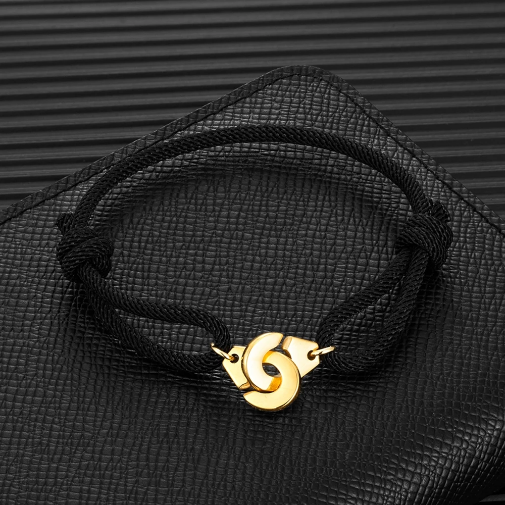 Bracelet Menottes tendance pour homme noir