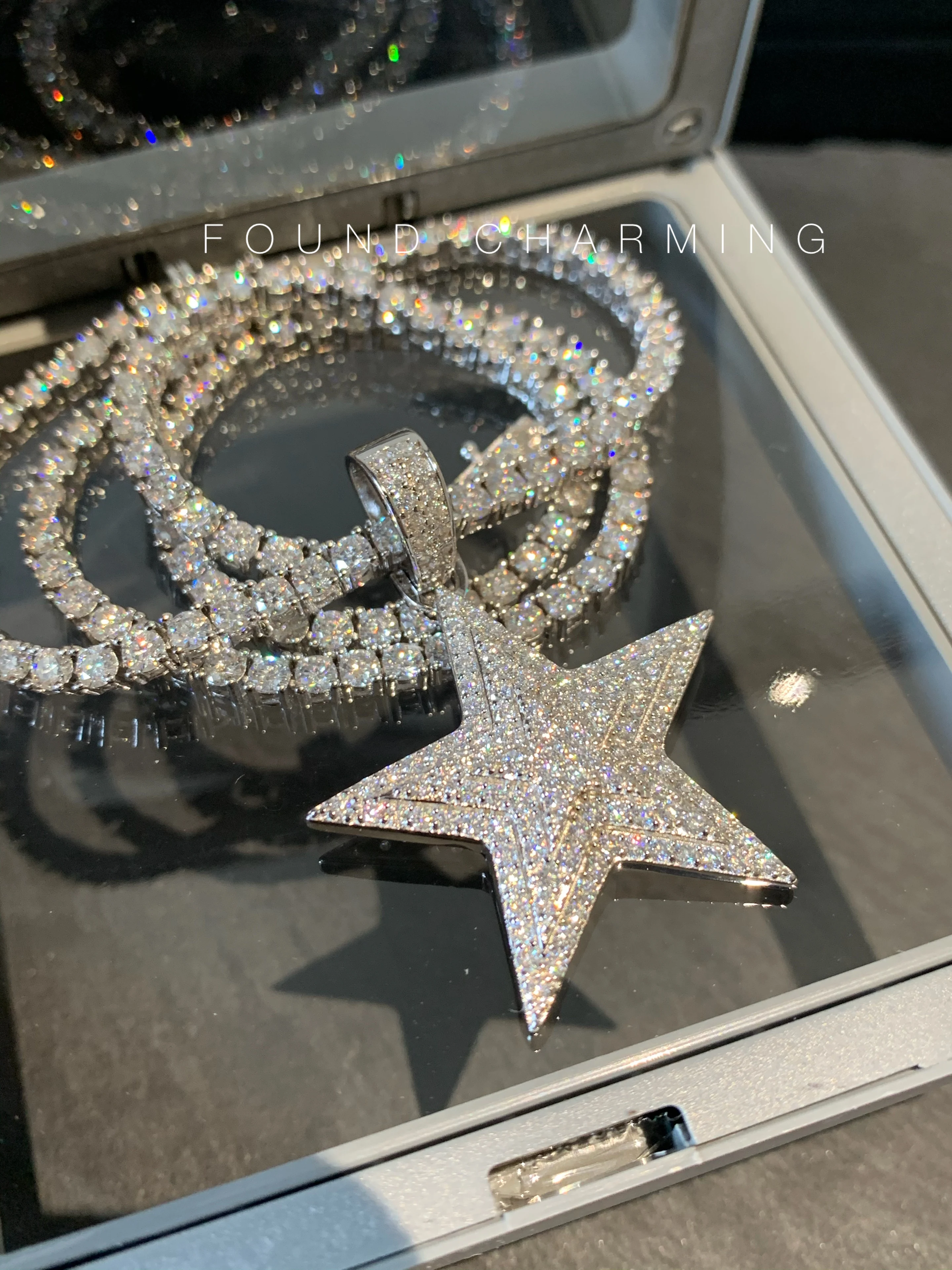 Coquette: Chanel Comtes Star Pendant Necklace