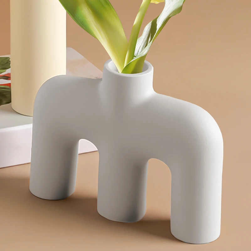 1PC, a modern and simple M-shaped home decoration vase made of resin, suitable for decorating dried flowers and green plants