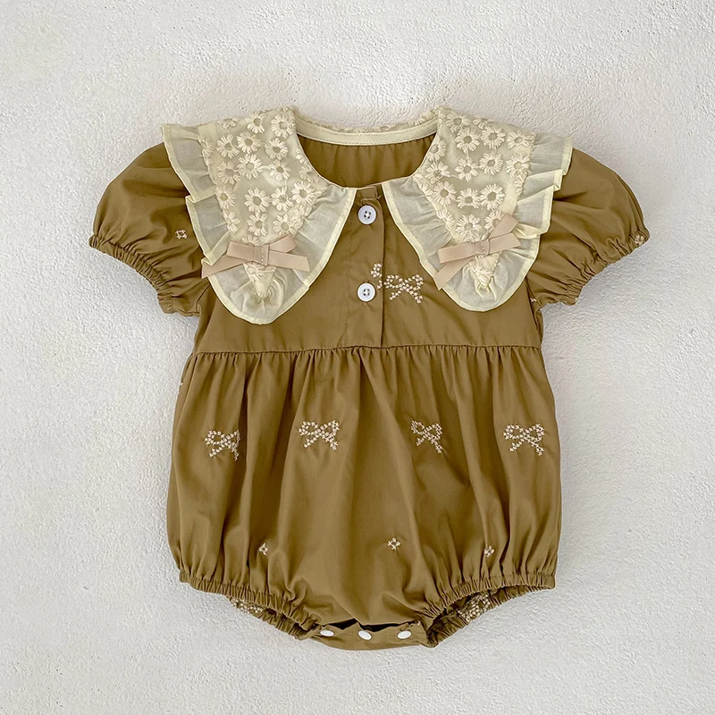 ملابس طفلة صيفية جديدة مطرزة بفيونكة وطية صدر الست...