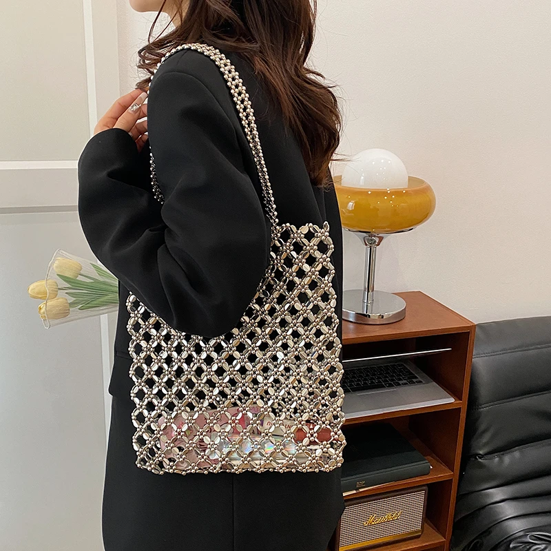 2025, neue Sommer-Urlaubstasche, Boho-Strand, aushöhlen, Umhängetasche für Frauen, handgefertigte Perlenhandtasche, silberne Metall-Tragetasche mit Griff oben – Detail 6