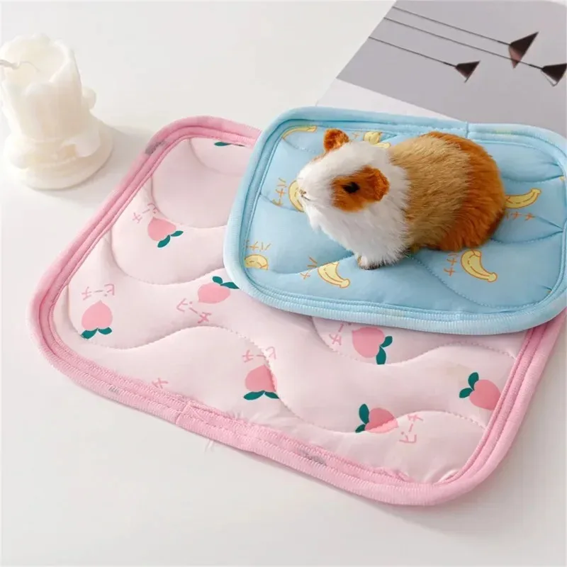Pet Sleeping Mat Hamster Cooling Pad Small Pet Cooling Mat Summer Ice Silk Mat Pet Hamster Sleeping Supplies Mattress