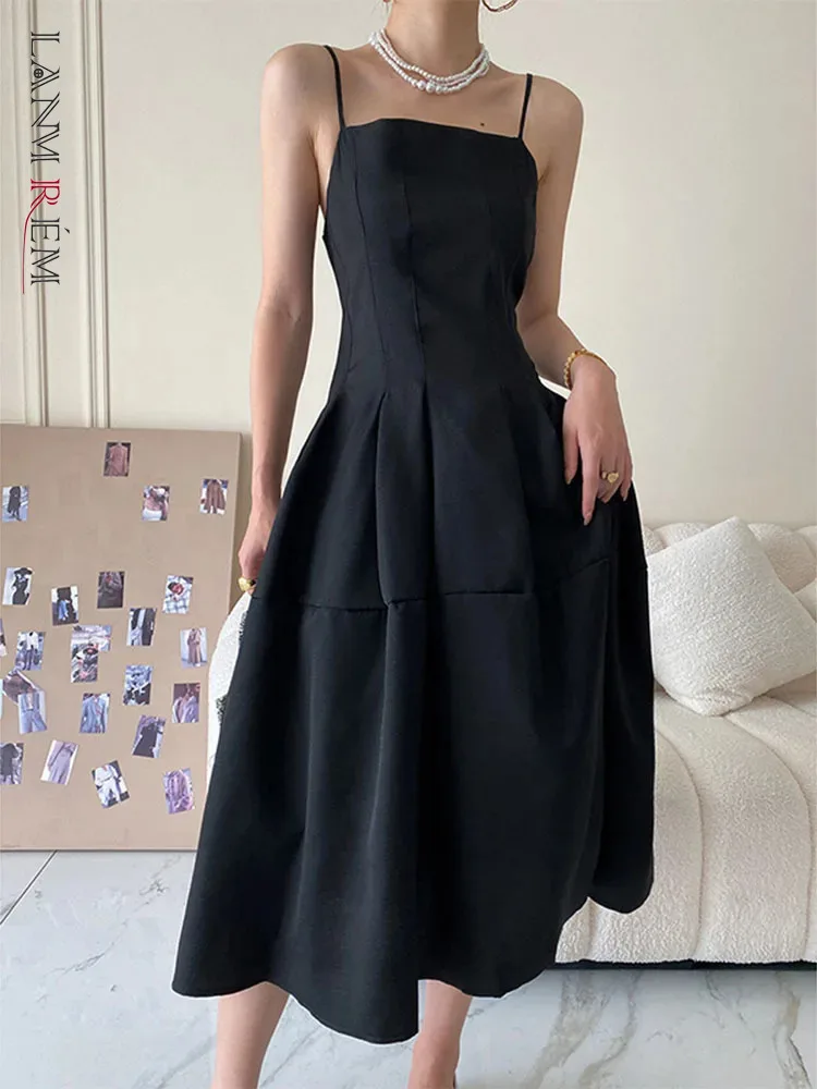 

[LANMREM] Elegant Backless Design Linling Dress For Women Slash Neck Gathered Waist Bottoming Dresses 2024 Spring New 26D8383