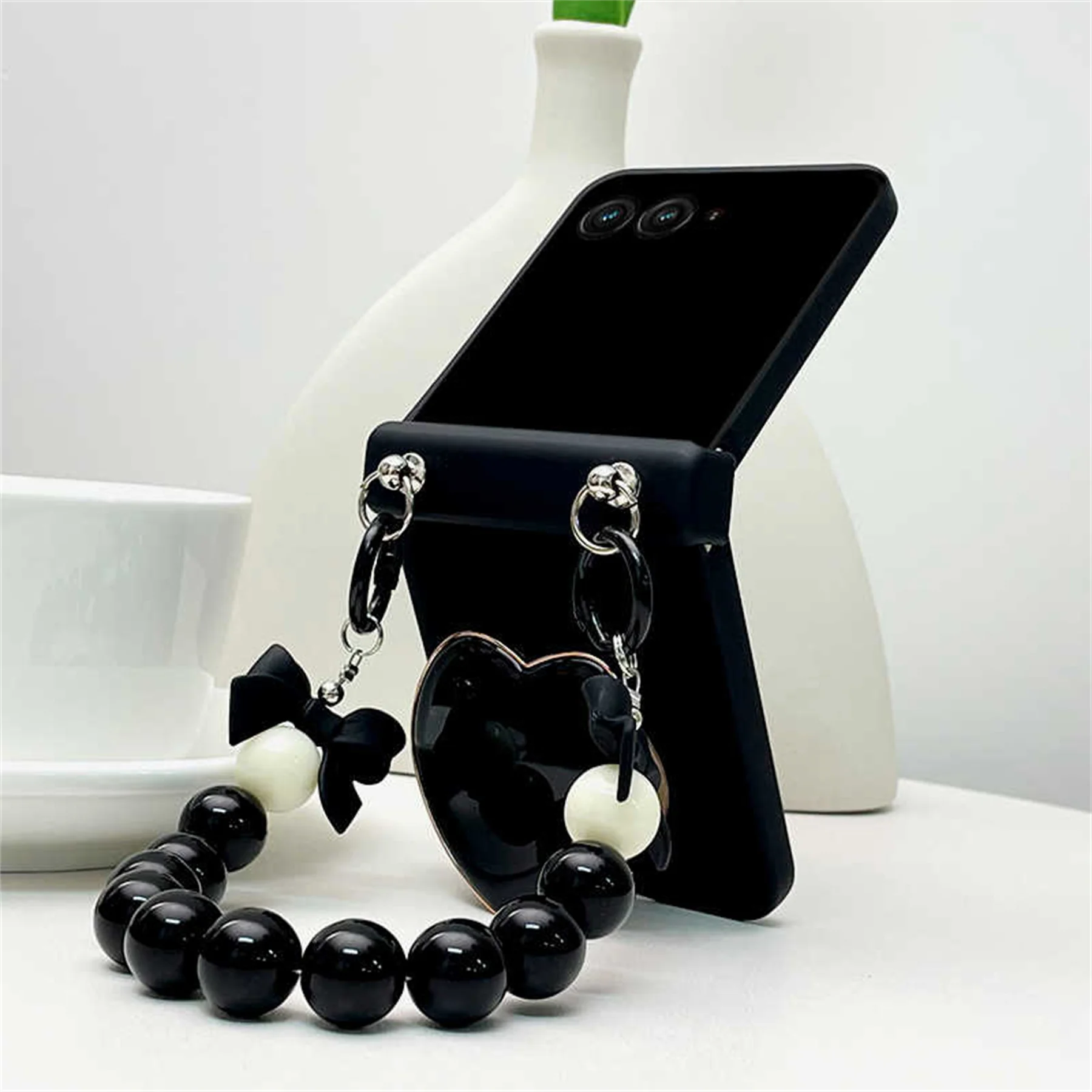Luxury Gold Heart Phone Case with Bow Bracelet Holder