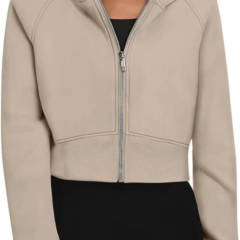 Autumn and Winter Women's Solid Color Hooded Zipper Short Loose Fitting Plush Long Sleeved Sweater Fashionable Elegant Tops