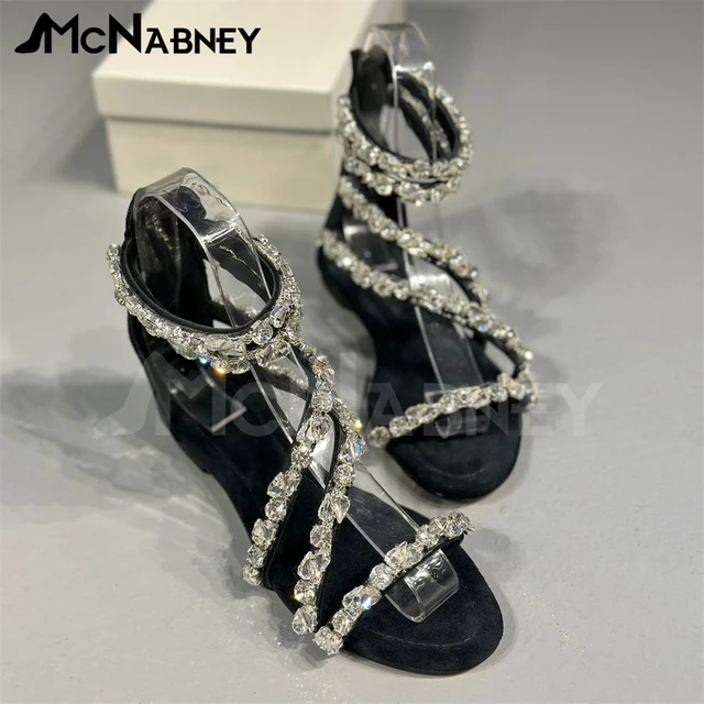 Aggregate more than 185 black bling sandals super hot