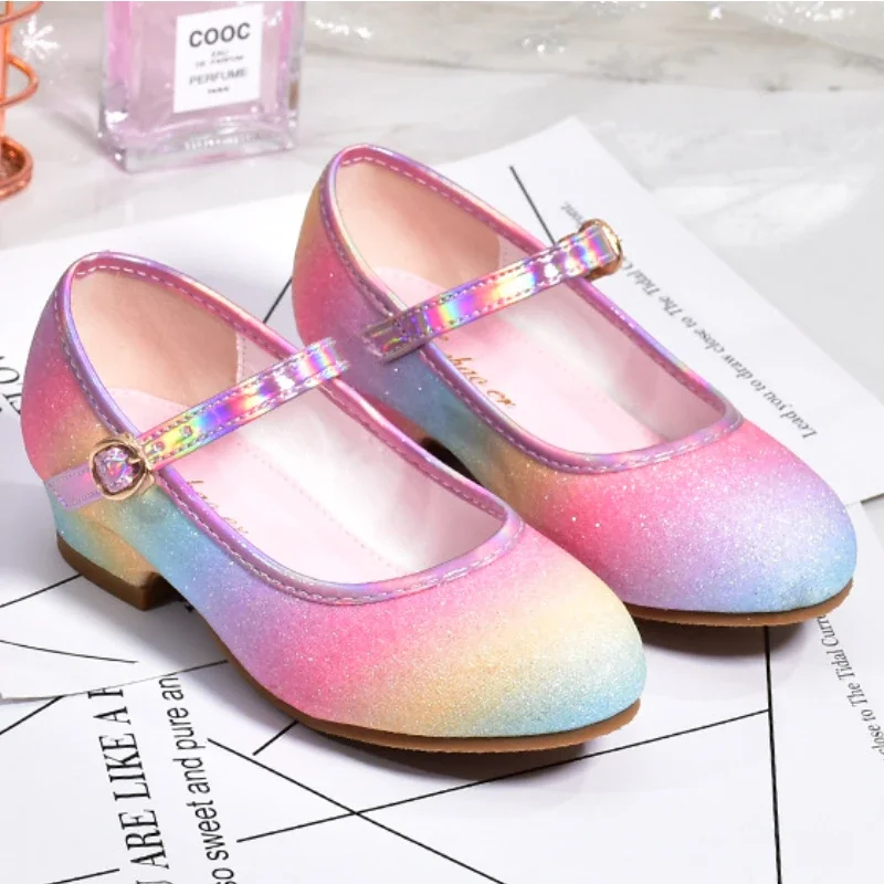 Sapatos princesa com glitter para meninas, Sapatos de couro com lantejoulas arco-íris para crianças, Salto alto para festa de casamento, Sapatos infantis, Moda para primavera e outono