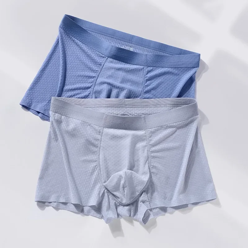 

New Ice Silk Quick Drying Honeycomb Printed Traceless Mens Underwear Thin Feeling Flat Corner Pants for Men A must for a tough