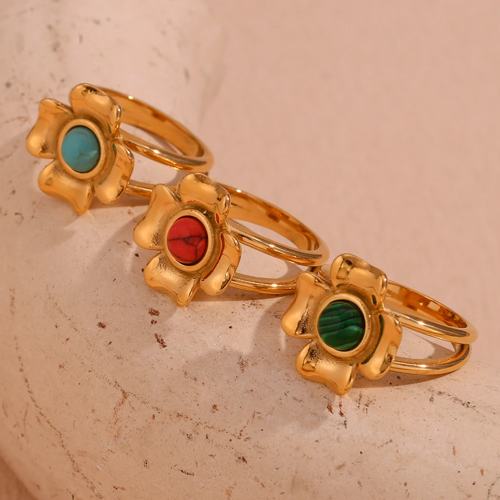 Mesmerizing Gold Nagas Navaratna Stone Ring