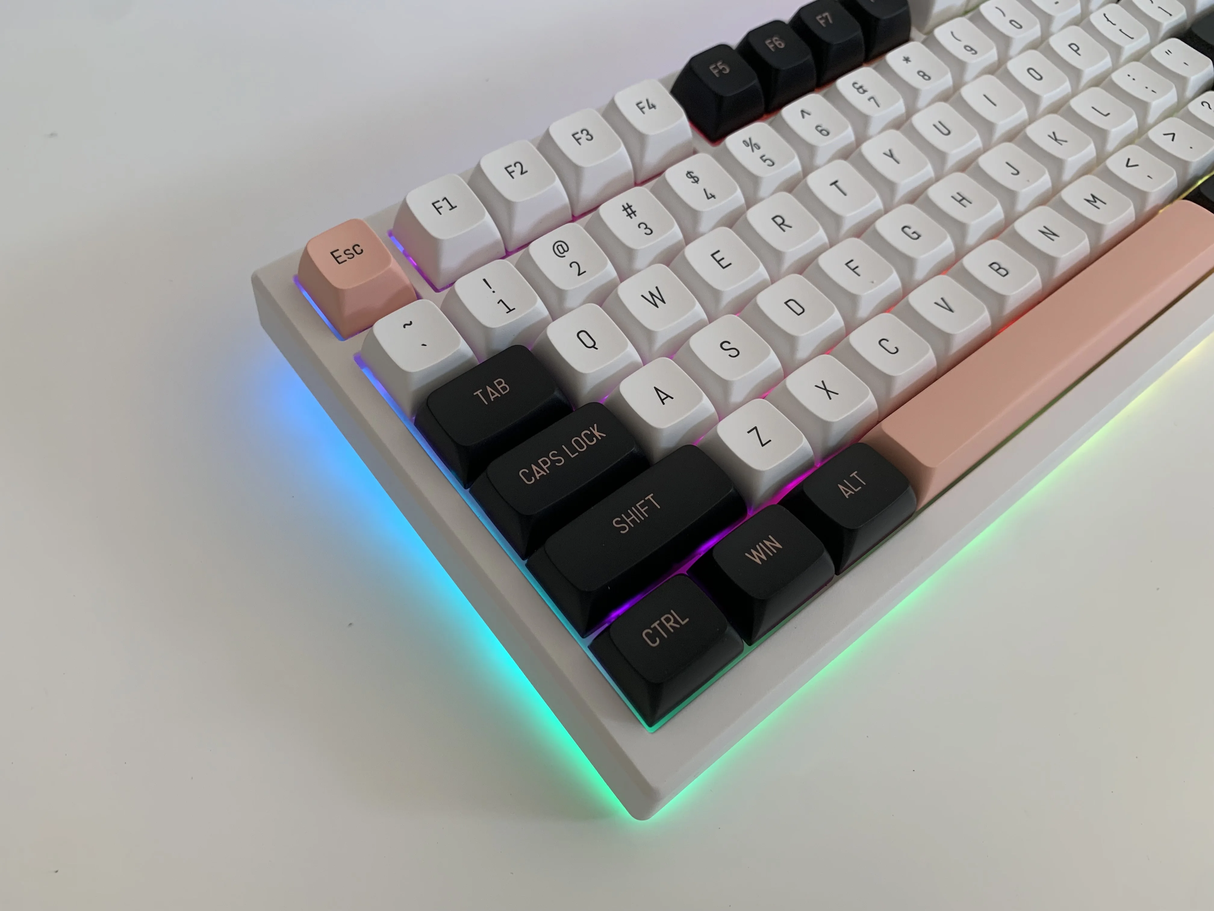 キーボード Feker IK 75 V5 FEKER IK75 v5 メカニカルキーボードキット 75%(82キー)（Amazon