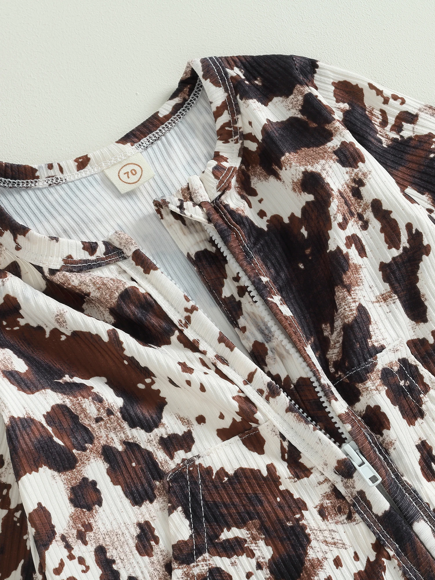 

Cute Baby Girls Boys Long Sleeve Crew Neck Spots Print Zipped Fall Romper Clothes for Newborn to 18-Month-Old Infants