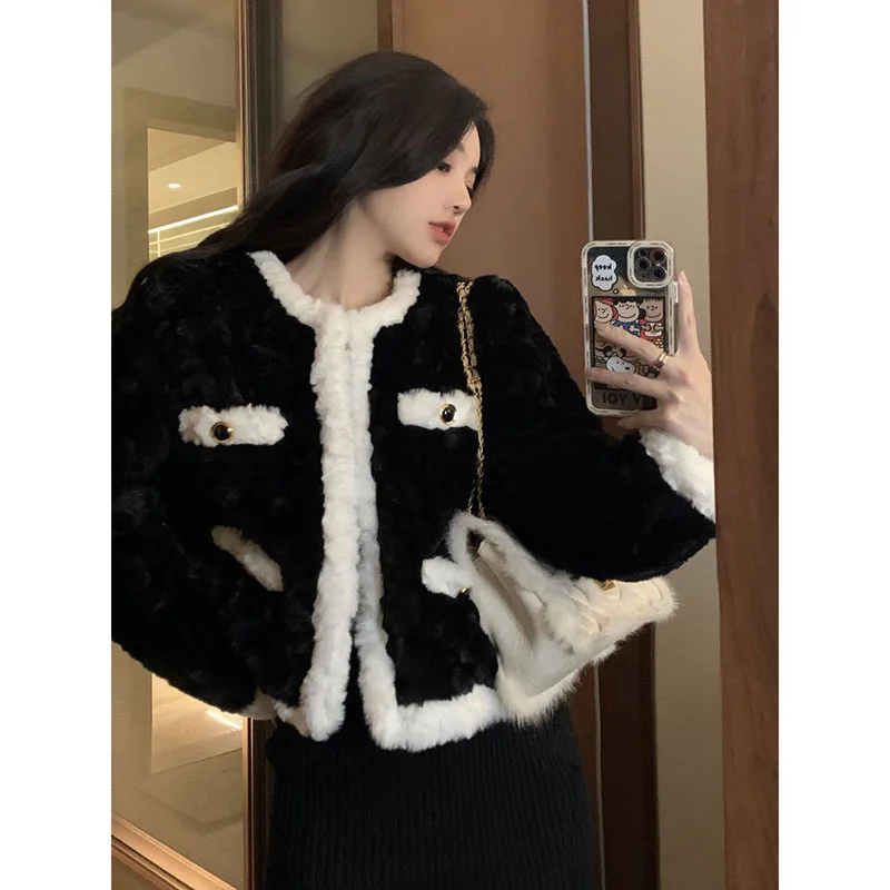 

Xiao xiang feng Black Lamb PlushCoat Women's 2023 Autumn/Winter New Korean Loose Fit Cardigan Top Fur Jacket Thickened Women's