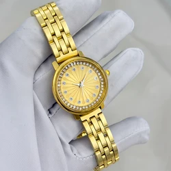 Elegant Silver Women's Watch with Luxury Diamond Dial and Stainless Steel Strap (Golden)