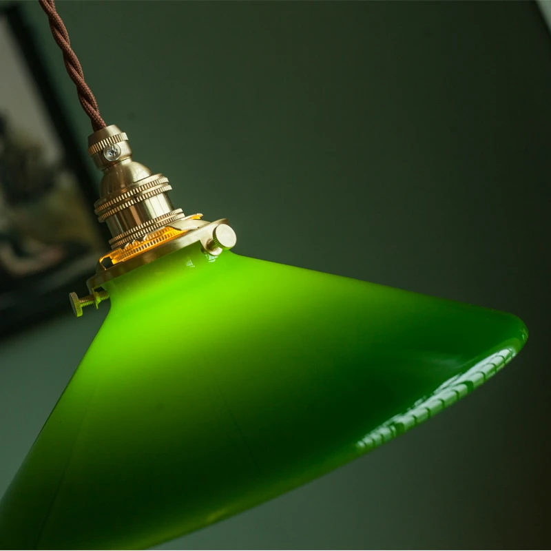 IWHD 2023 New Style Edison Vintage Pendant Lamp Beside Green Glass