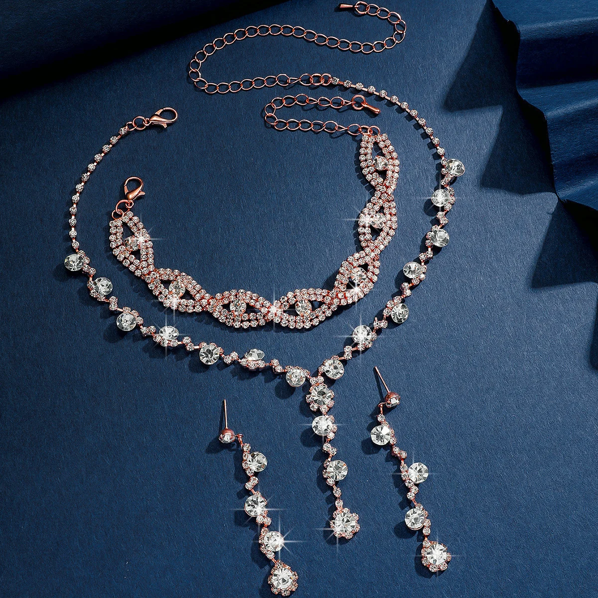 طقم بلاك سباركل الأنيق