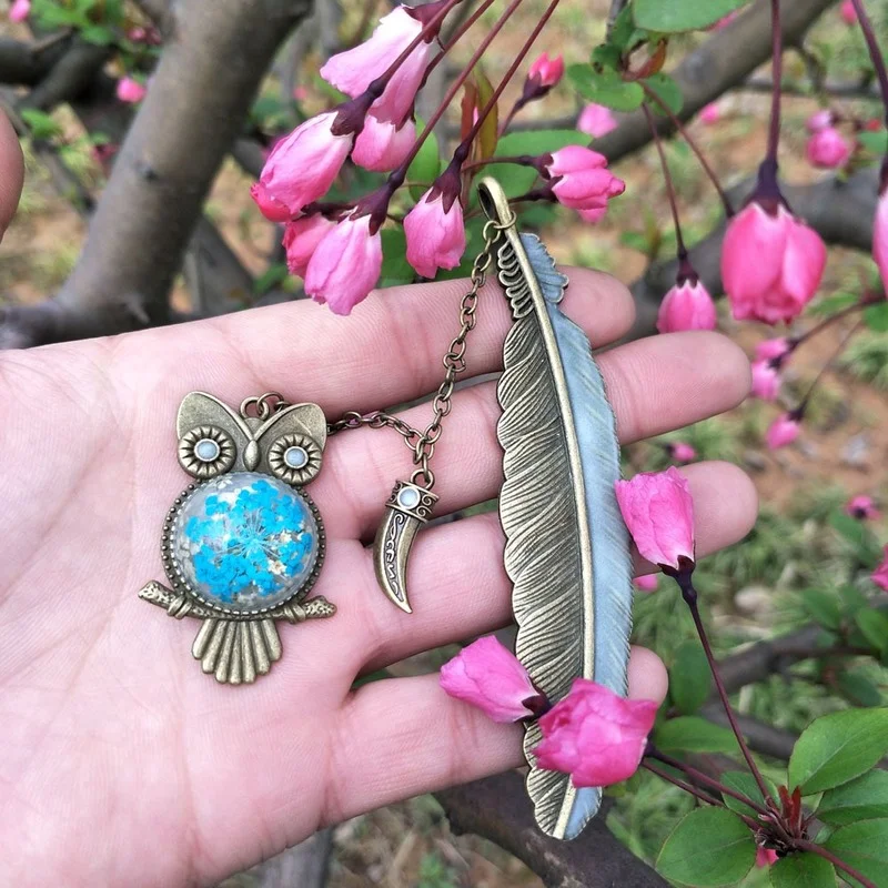 Cute Luminous Metal Feather Bookmarks Owl Book Metal Pagination Mark Stationery Student Gift School Office Supplies
