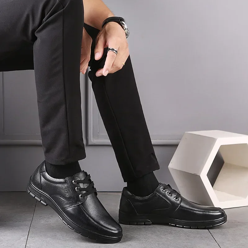 Genuine Leather Men Casual Shoes Luxury British Business Men Shoes Fashion Round Toe Lace Up Autumn Winter Old Man's Footwear