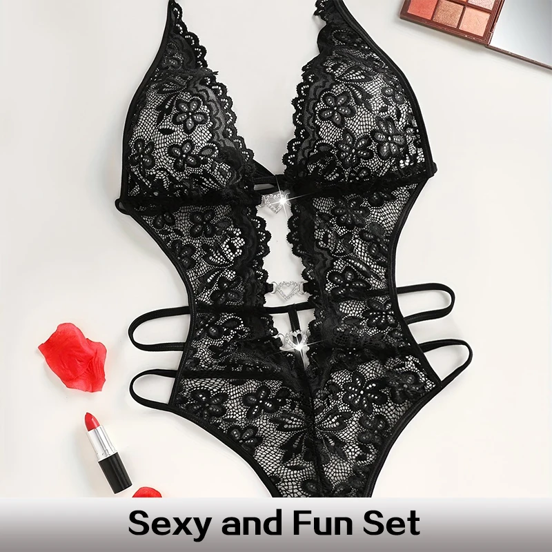 Women's New Fashion Hollow Heart Ring Connection Backless Lace Jumpsuit Women's Sexy Lace Love Button Jumpsuit