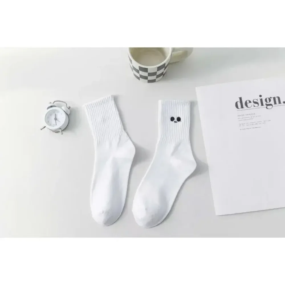 Womens Socks 5 Pairs Women's Cartoon Socks Round Neck Mid Tube Fashionable Cute Expression Pattern Socks Casual Breathable Autumn Girls