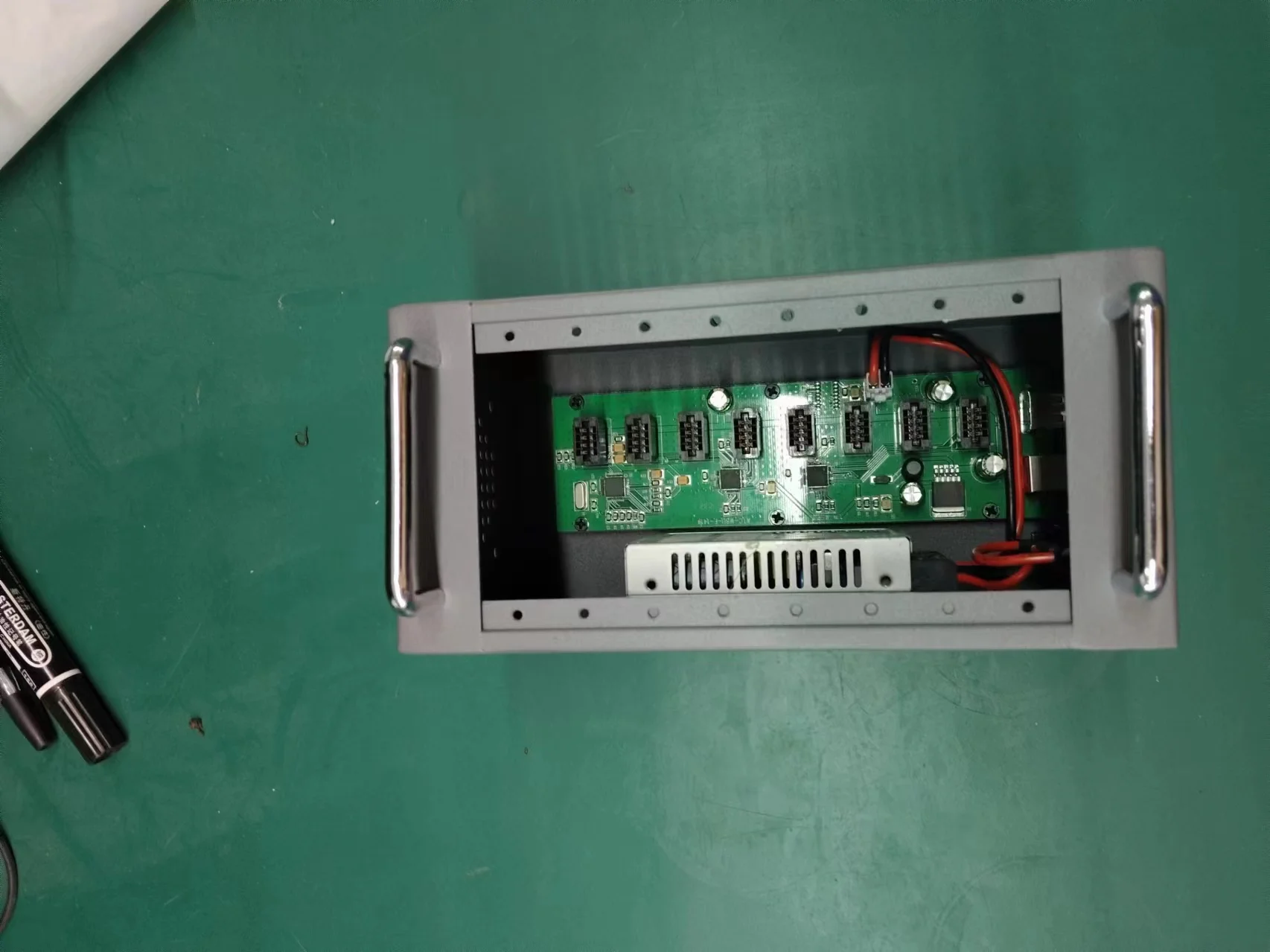 8 ports 2g gsm quad band bulk modem case and slot