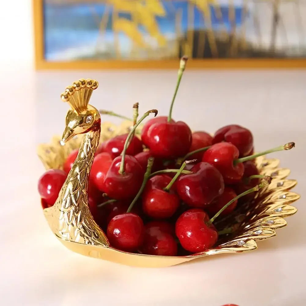 Fruit Plate Pretty Gold Peacock Fruit Plate Luxury Zinc Alloy Tray Delicate Storage Plate for Candy Trinket Jewelry Snack Serving Home Decor fruit plate