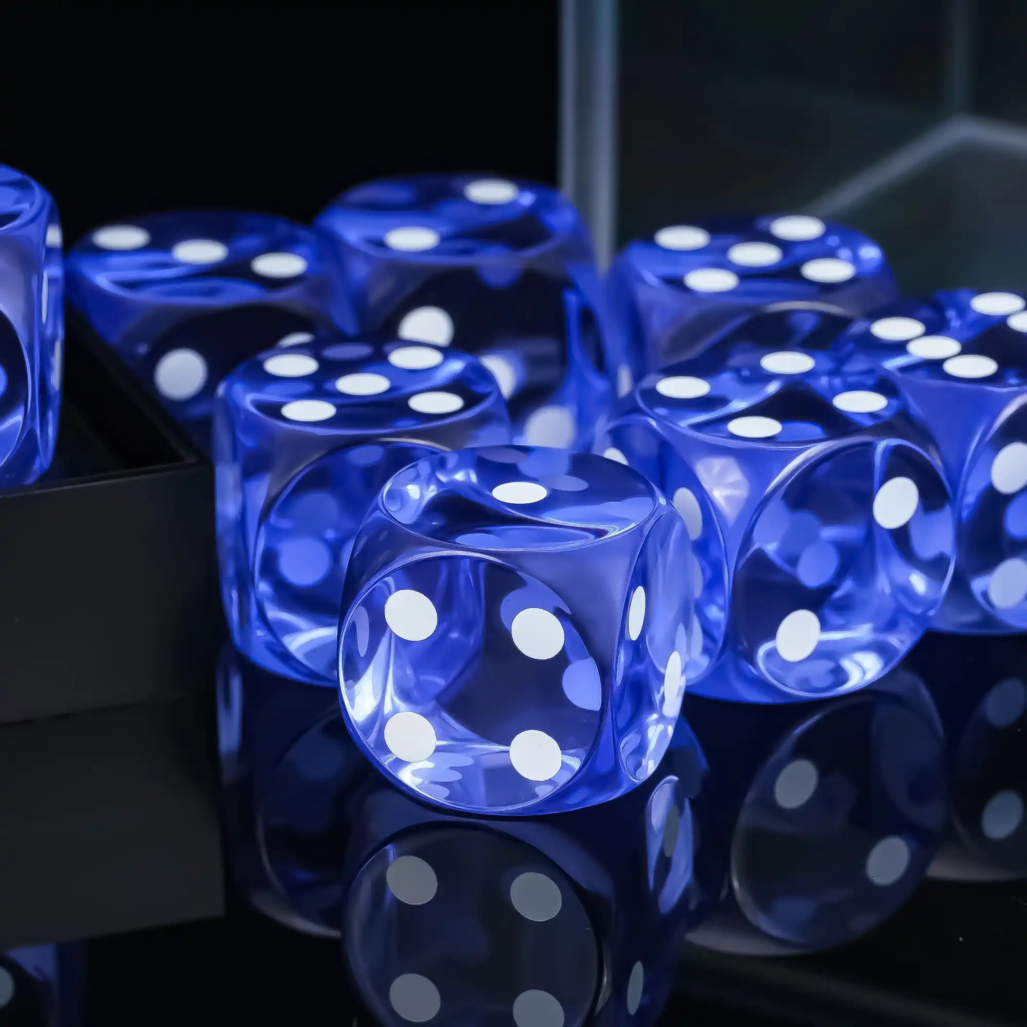 Game Dice Dice Set Resin Dots D6 Precision Dices Transparent Six Sides Dice Round Corner 4PC 16mm Standard D6 for RPG Board Game Club Bar Gambling