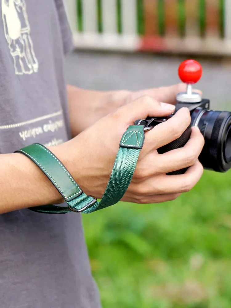 For Iconic Brand ZVE10 ZV1 A6400 Iconic Brand G7X G3X G1X Adjustable Camera Hand Strap Wrist Strap Universal Mirrorless Man-made Leather Strap