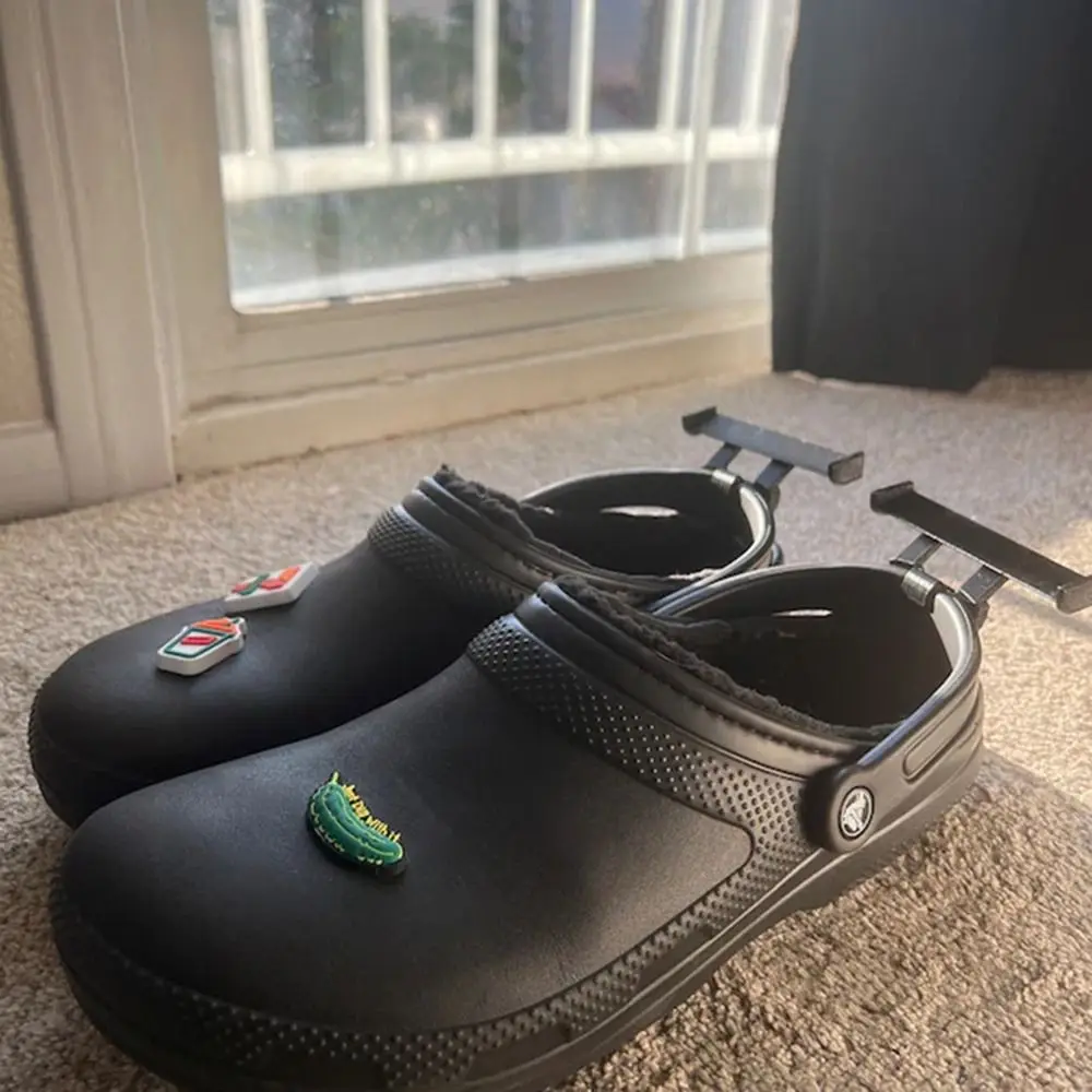 2Pcs Decorations for Sandals Clog Sandals Croc Cave Slipper Tail Decoration Charm Buckle Shoe Decoration Clips Shoes Buckle Clip