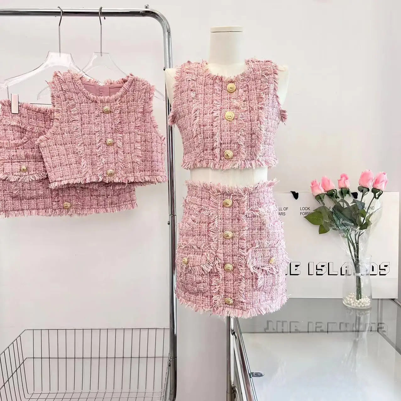 Women's Chic Two Pieces Tweed Skirt Suit Lady Summer Fringed Sleeveless O Neck Single Breasted Crop Top + Mini Skirt women autumn winter chic sweater pullover knit tank dress 1 or two piece set lady loose knitwear tops sleeveless dresses outfits