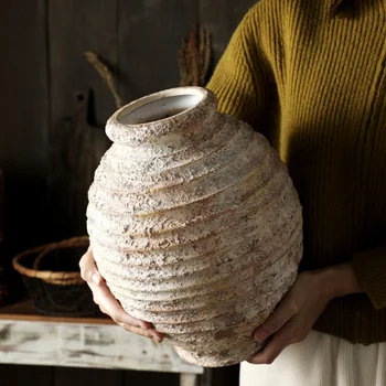 21.5cm Retro Clay Pottery Vase – Vintage Handmade-Style Decorative Vase for Rustic & Nostalgic Home Decor 2