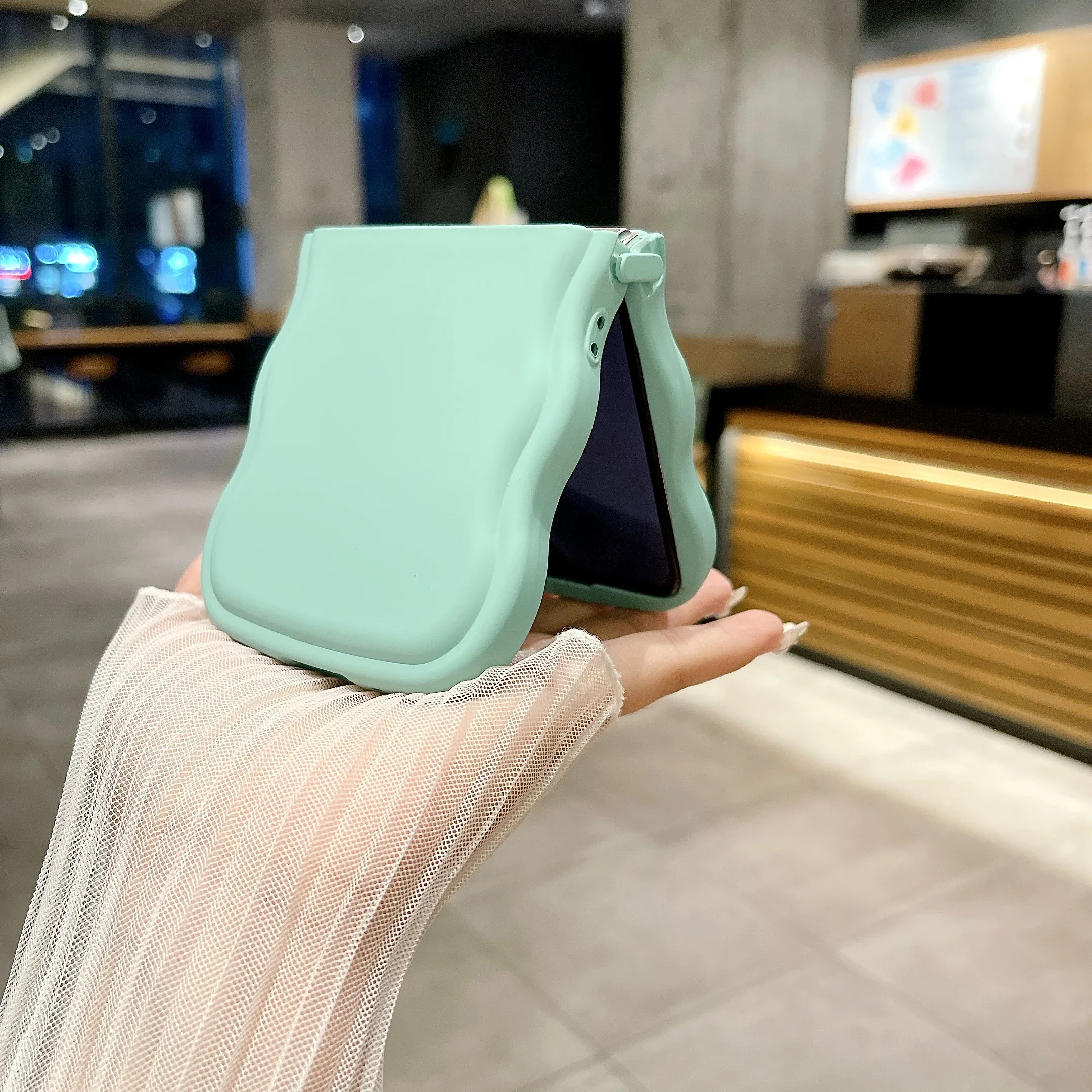 Big Wave Folding Case - Fashionable 2-Piece Protective Soft Cover