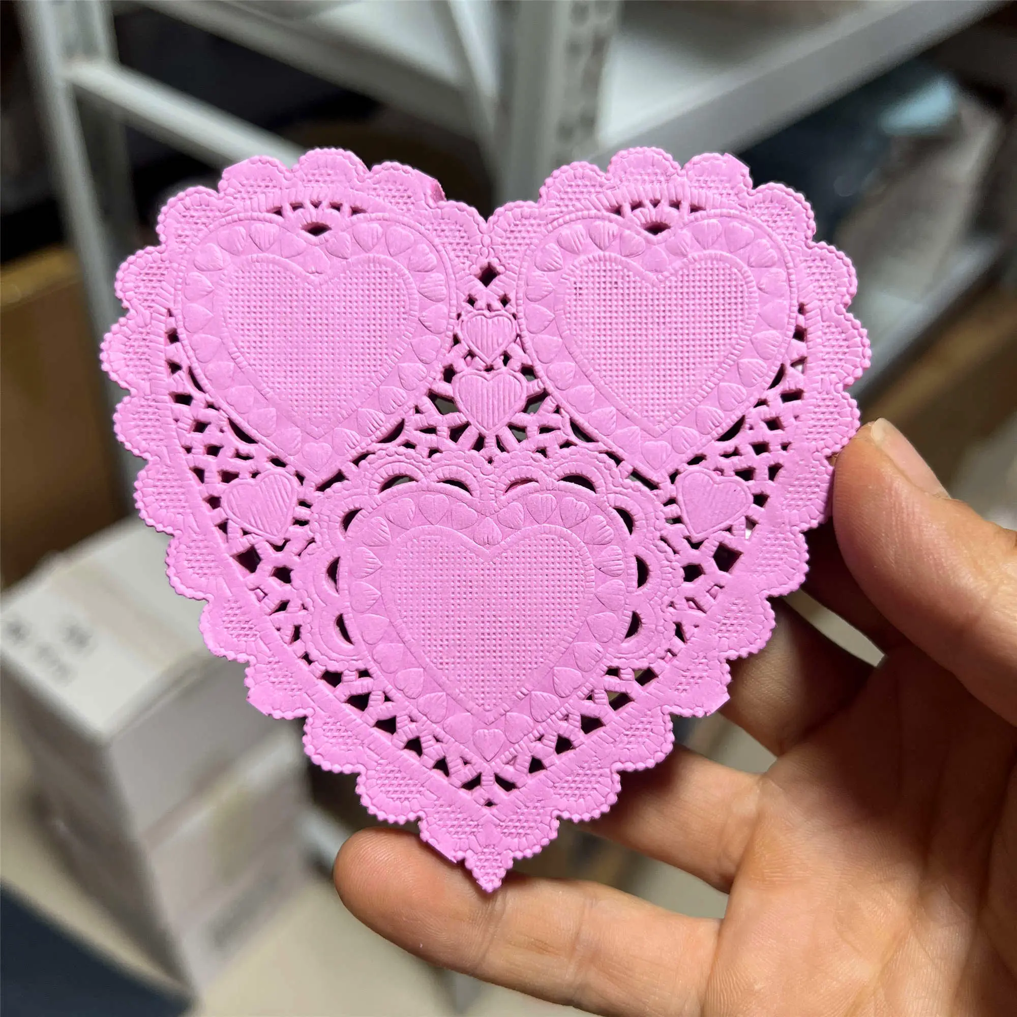 50pcs Heart-Shaped White Gold Lace Paper Doilies for Crafting and Wedding Decor