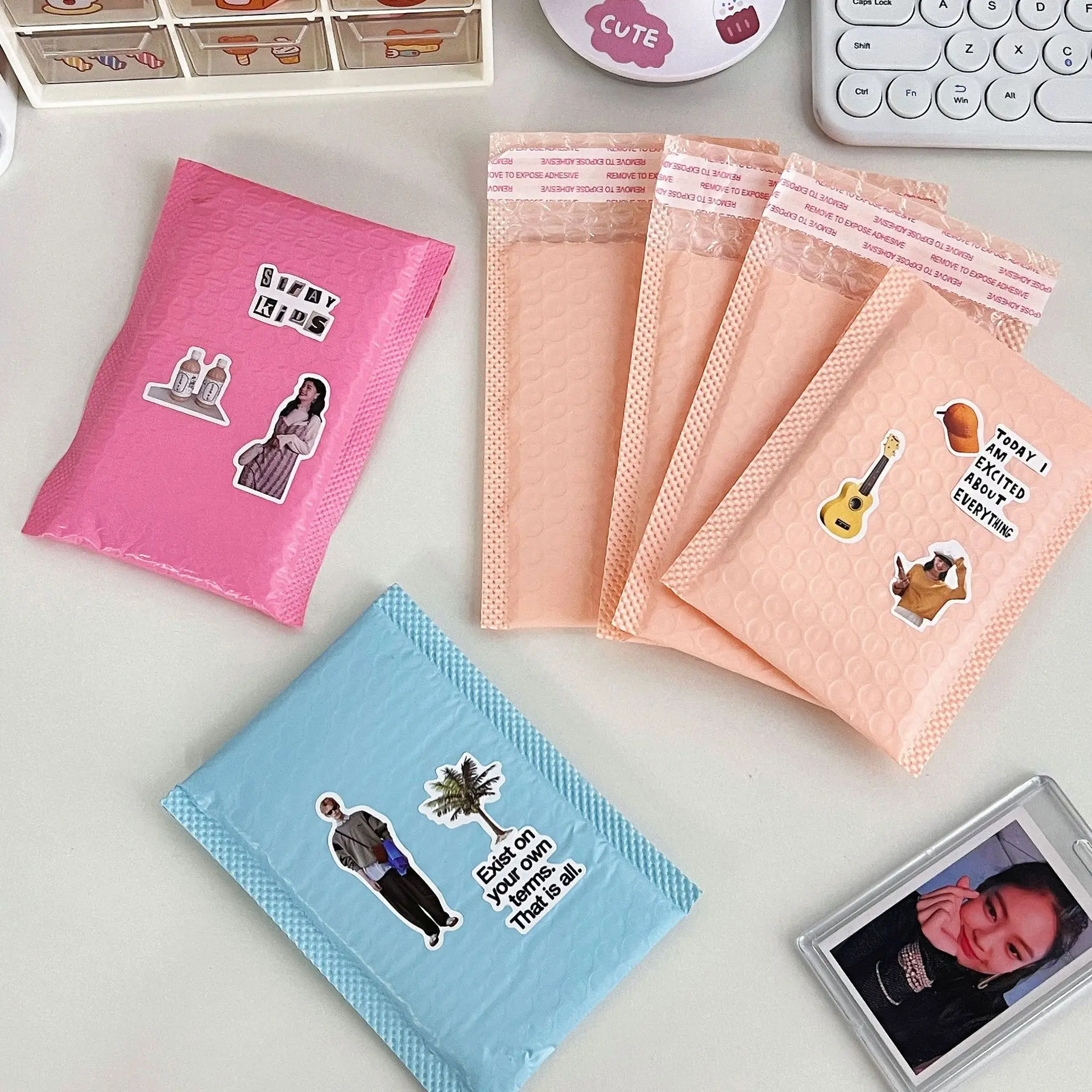 

Idol Card Packaging Thickened Pink Bubble Bag Poly Bubble Mailer Foam Packaging Bag Small Card Mobile Phone Case Packaging Bag