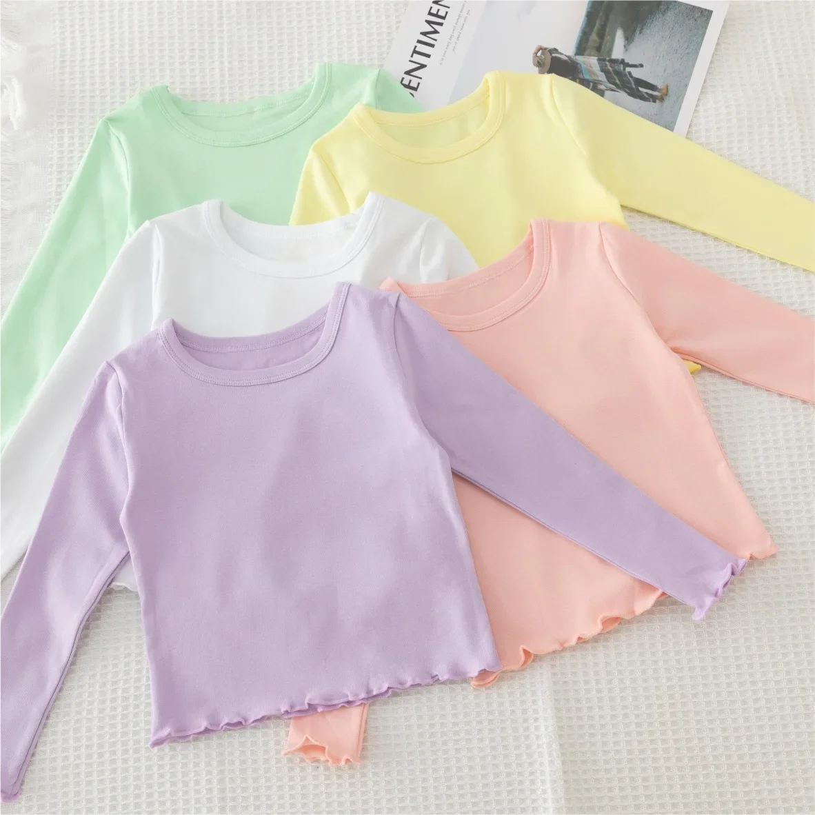 Spring and Autumn new girls' round neck short base shirt  casual long sleeved T-shirt solid color children's white top 2