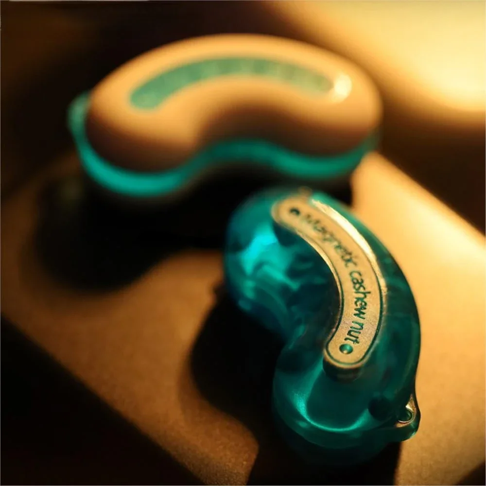 

GAO STUDIO EDC GAO STUDIO орех кешью GAO STUDIO магнитная ореха кешью GAO STUDIO светящаяся пластина GAO STUDIO Ice Blue кешью